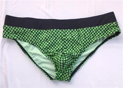 Neongrüne Herren-Badehose mit Hahnentrittmuster