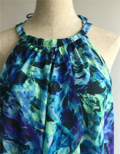 Neckholder-Strandtunika mit Wasserfarbenlaub