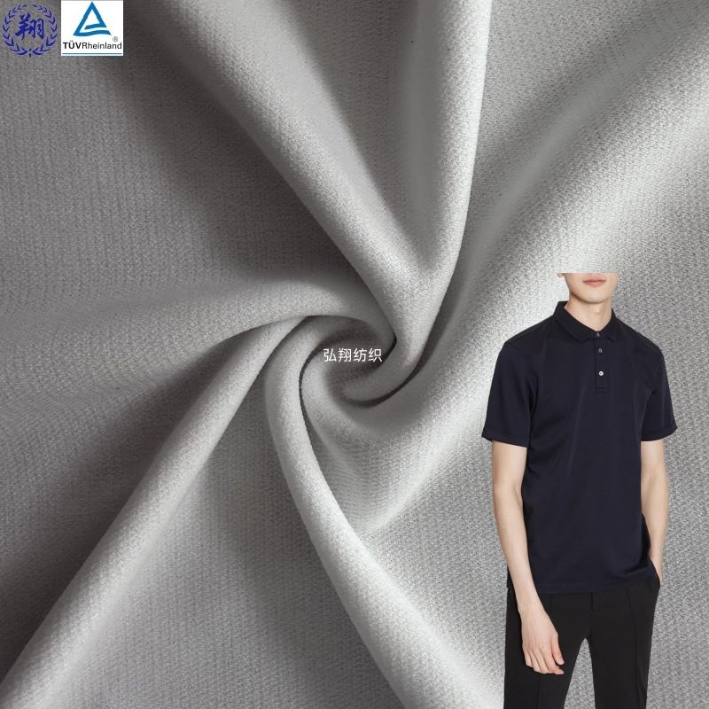 Strukturierter Polyester-Strickstoff